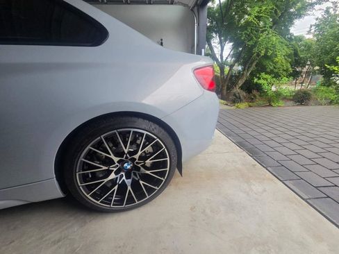 Used 2019 BMW M2 Competition w/ Executive Package RWD image 3