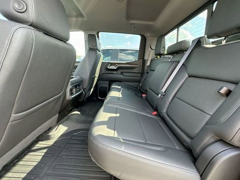 Used 2024 GMC Sierra 1500 Elevation w/ Elevation Premium Package image 9
