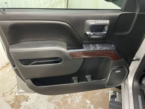 Used 2014 GMC Sierra 1500 SLT w/ SLT Crew Cab Value Package AWD/4WD image 16