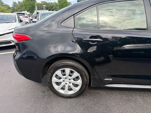 Certified 2024 Toyota Corolla LE AWD/4WD image 4
