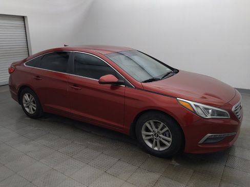 Used 2015 Hyundai Sonata SE w/ Option Group 09 FWD image 11