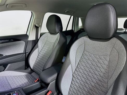 New 2025 Volkswagen Tiguan S image 8