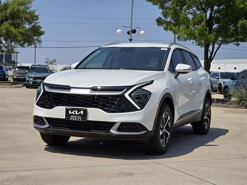 New 2025 Kia Sportage EX image 2