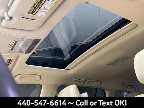 Used 2013 Lexus LX 570 4WD w/ Luxury Pkg image 37