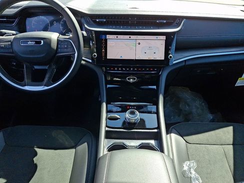New 2026 Jeep Grand Cherokee L 4WD image 11