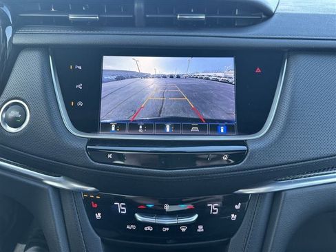 Certified 2022 Cadillac XT5 Sportv w/ Technology Package image 17