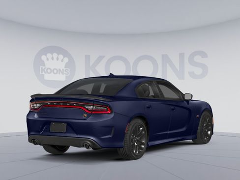 Used 2019 Dodge Charger Scat Pack RWD image 2