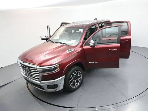 Used 2025 RAM 1500 Laramie AWD/4WD image 27
