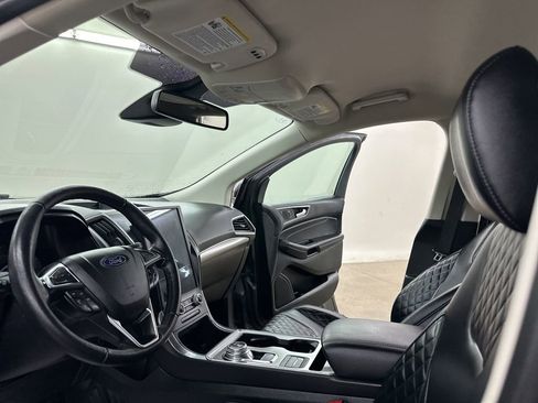 Used 2024 Ford Edge Titanium image 29