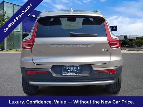 Certified 2023 Volvo XC40 B5 Plus w/ Climate Package AWD/4WD image 6