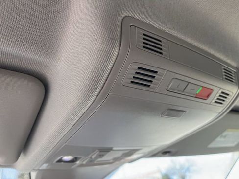 Used 2024 Volkswagen Tiguan S image 29