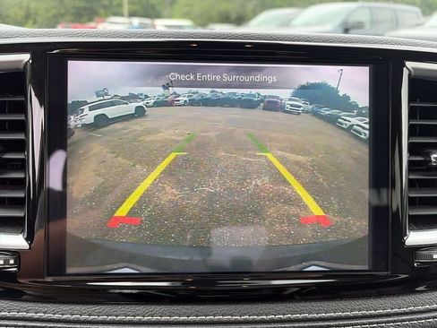 Used 2023 Chrysler Pacifica Limited FWD image 26