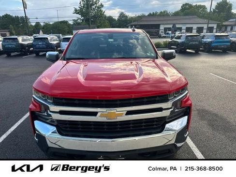 Used 2019 Chevrolet Silverado 1500 LT w/ All-Star Edition AWD/4WD image 2