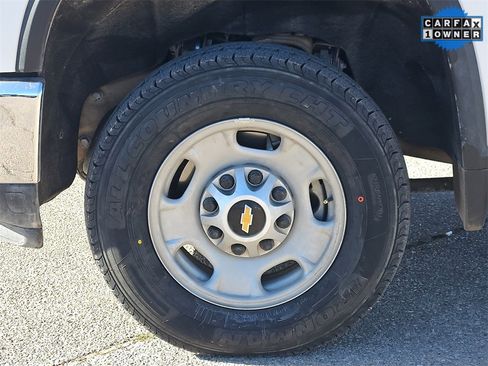 Used 2024 Chevrolet Silverado 2500 W/T w/ WT Convenience Package image 9