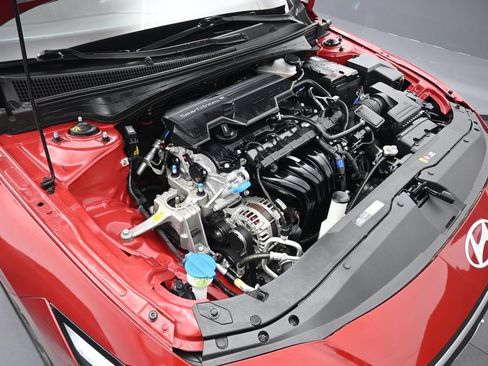 Used 2025 Hyundai Elantra Sport FWD image 46