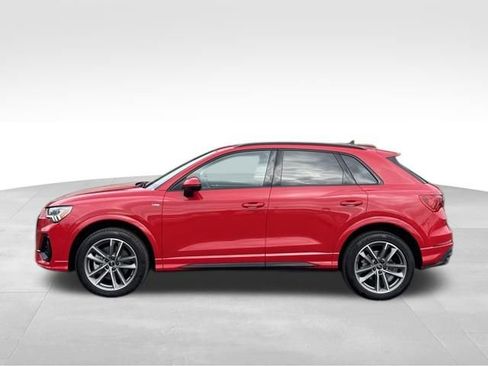 Certified 2025 Audi Q3 2.0T Premium image 4