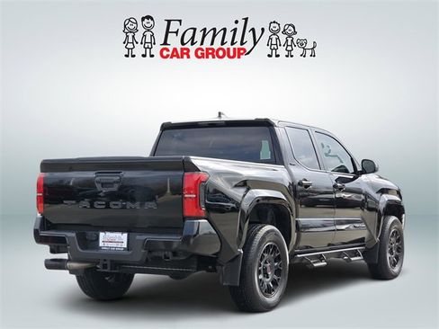 Certified 2024 Toyota Tacoma SR5 image 4