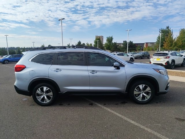 Used 2022 Subaru Ascent Premium w/ Convenience Package AWD/4WD image 2