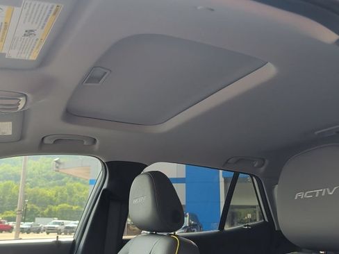 New 2026 Chevrolet Trax ACTIV w/ Sunroof Package FWD image 28