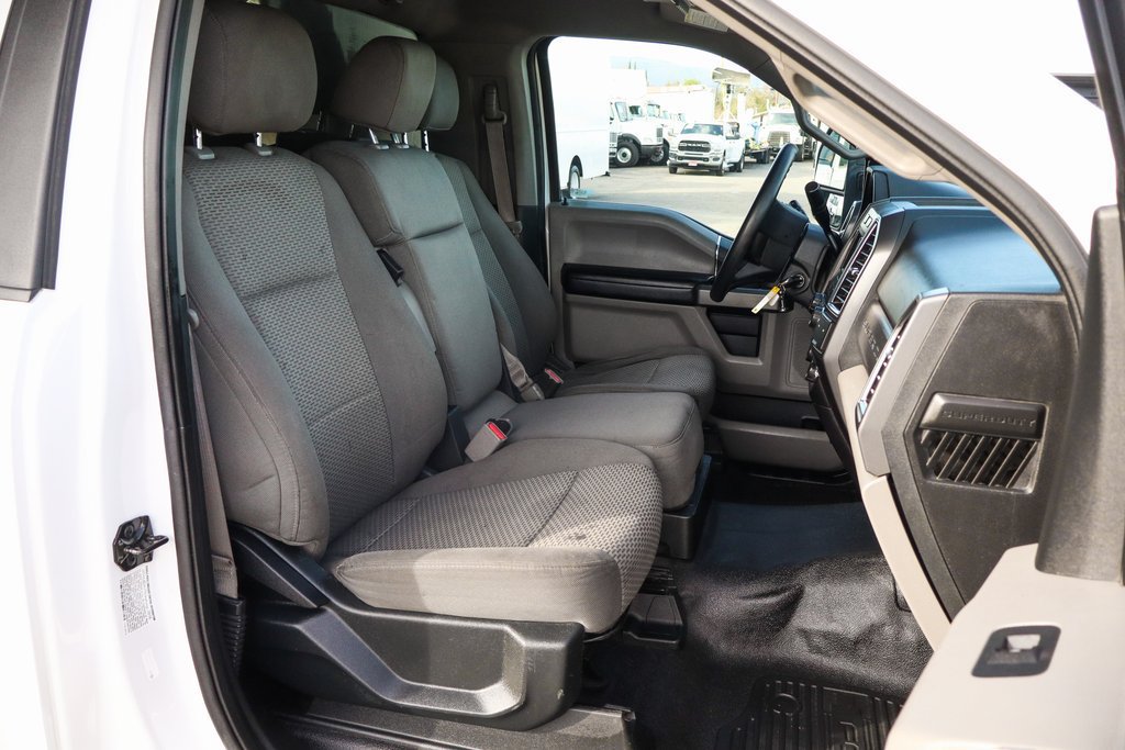 Used 2017 Ford F550 2WD Regular Cab Super Duty image 44