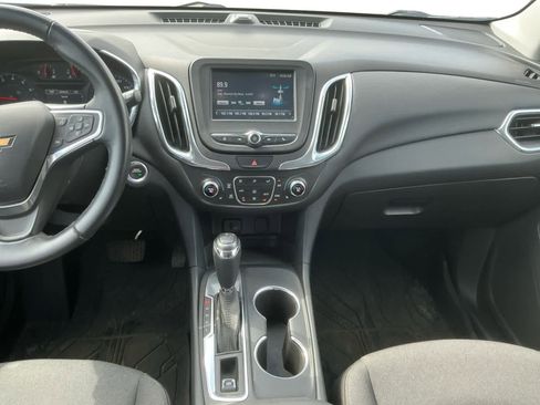 Used 2018 Chevrolet Equinox LT image 11
