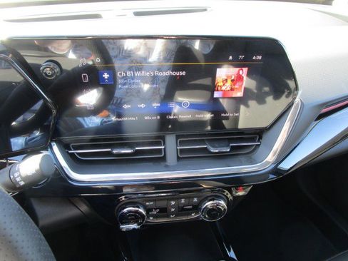 New 2026 Chevrolet Trax RS w/ Driver Confidence Package FWD image 17