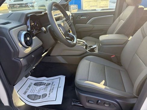 New 2026 Chevrolet Colorado ZR2 w/ Technology Package image 14