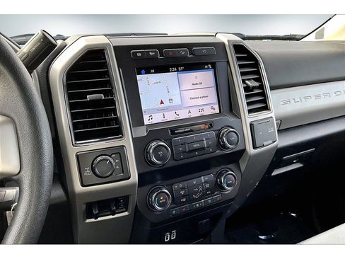 Used 2019 Ford F350 Lariat w/ Lariat Value Package image 10