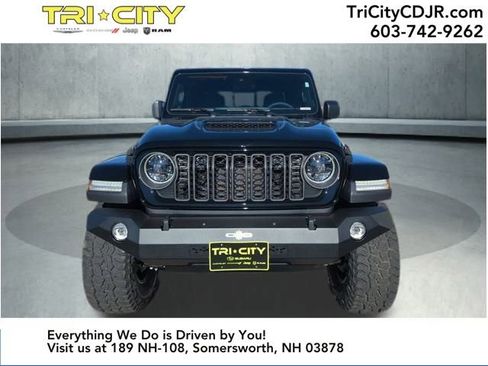 New 2025 Jeep Gladiator Sport image 8