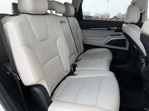 Used 2020 Kia Telluride S w/ S 8 Passenger Seating Package image 26