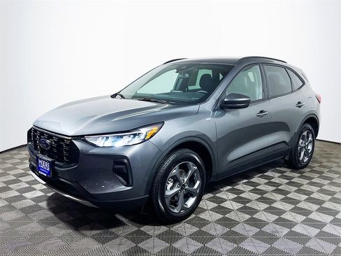 Used 2025 Ford Escape ST-Line image 4