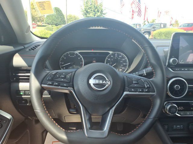 Used 2025 Nissan Sentra SR w/ Midnight Edition FWD image 22