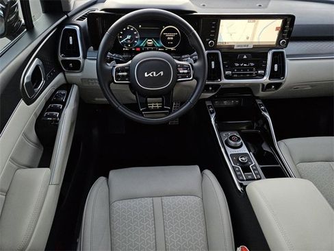 Certified 2023 Kia Sorento SX Prestige image 18