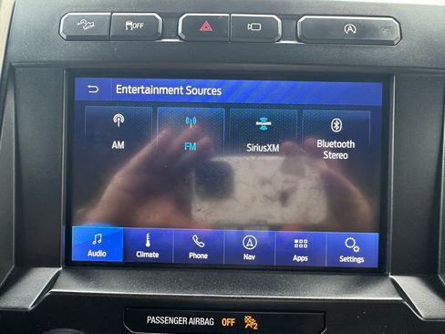 Used 2020 Ford F150 Platinum w/ Equipment Group 701A Luxury AWD/4WD image 5
