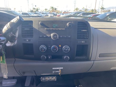 Used 2013 Chevrolet Silverado 2500 W/T image 13