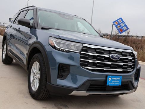 New 2026 Ford Explorer Active image 6