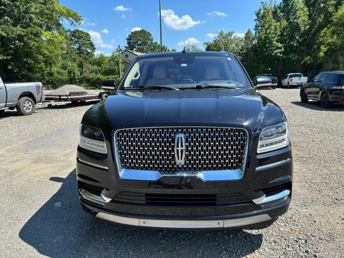 Used 2019 Lincoln Navigator Reserve AWD/4WD image 10