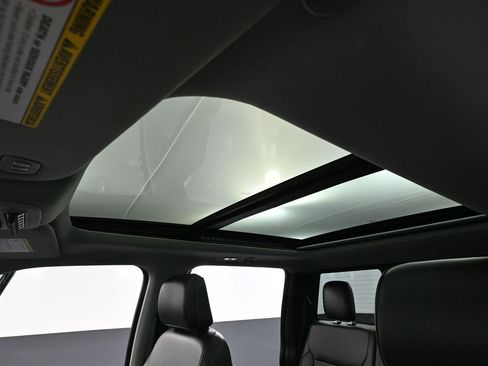 Used 2023 Ford F250 Lariat w/ FX4 Off-Road Package image 26