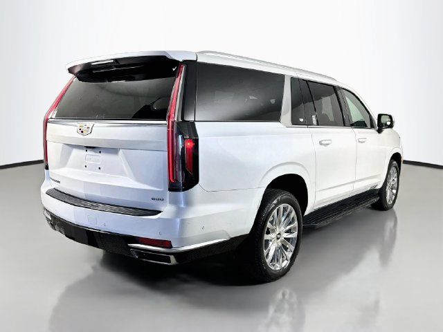 Used 2023 Cadillac Escalade ESV Premium Luxury AWD/4WD image 10