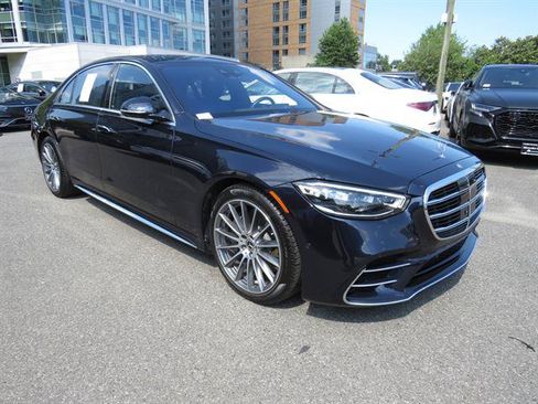 Used 2023 Mercedes-Benz S 580 4MATIC Sedan w/ AMG Line image 5