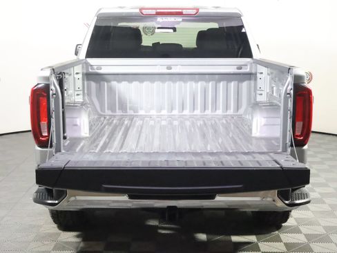 Used 2025 GMC Sierra 1500 SLT AWD/4WD image 9