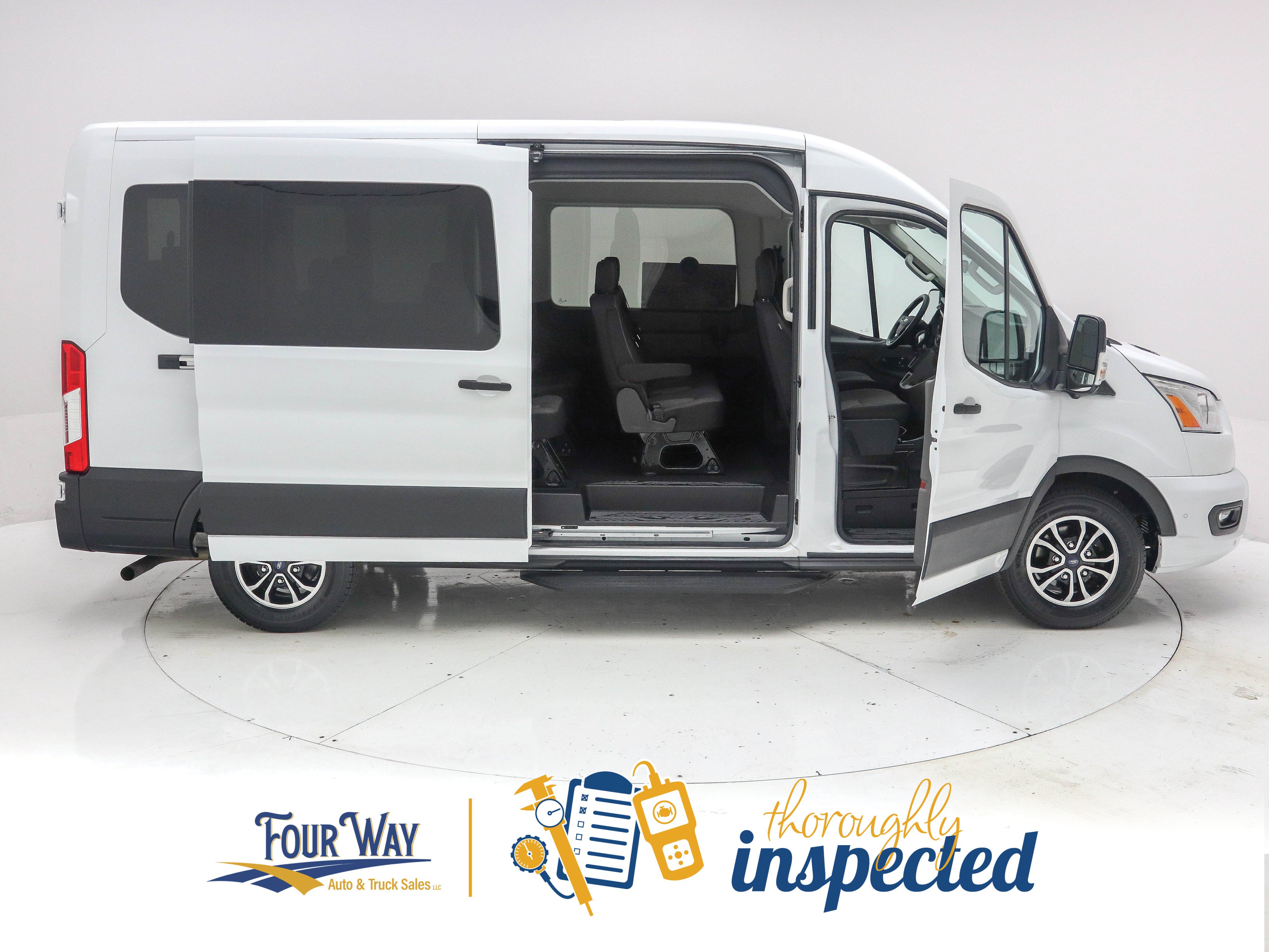 Used 2022 Ford Transit 350 XLT RWD image 3