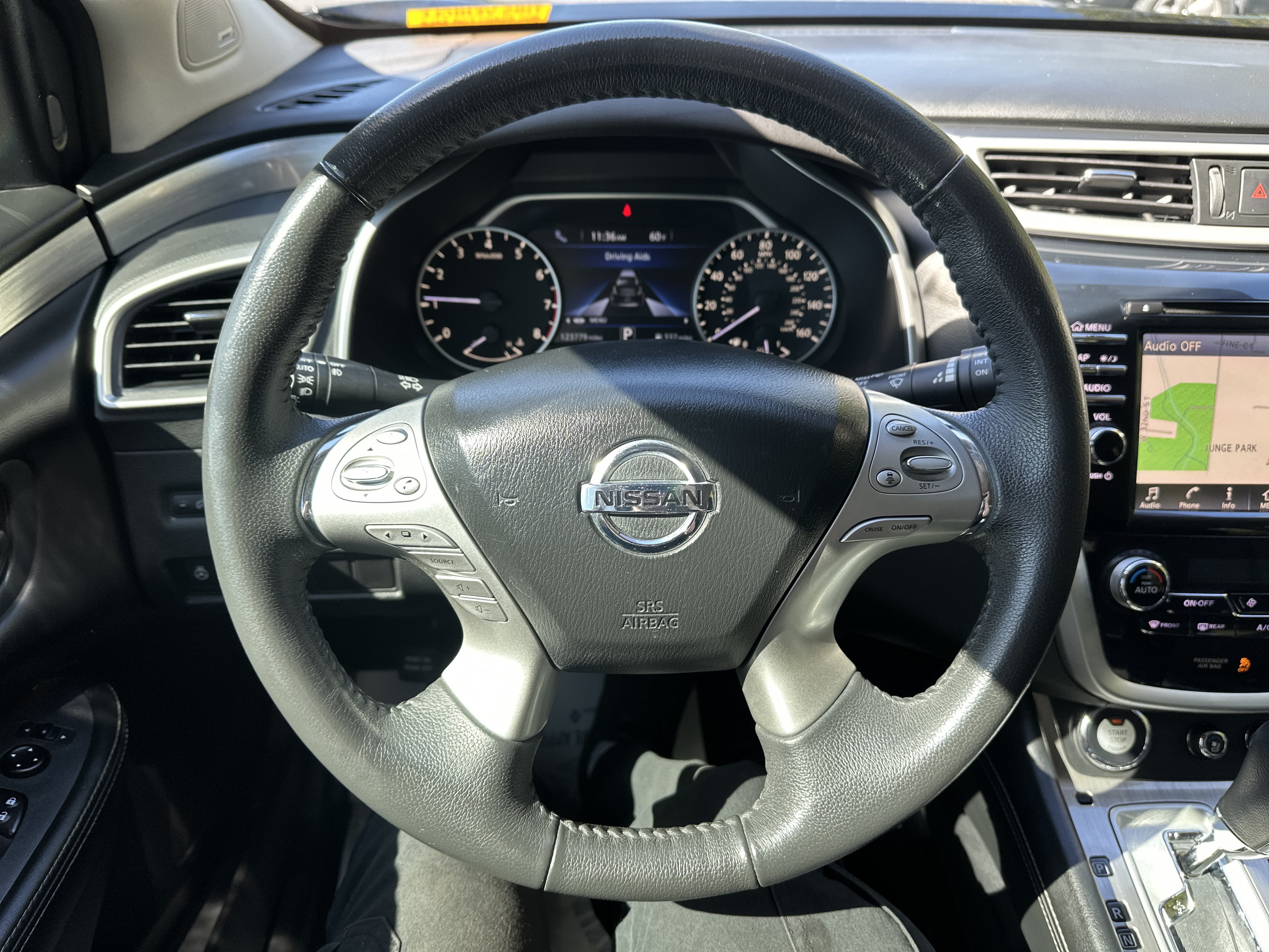 Used 2016 Nissan Murano Platinum w/ Platinum Technology Package AWD/4WD image 14