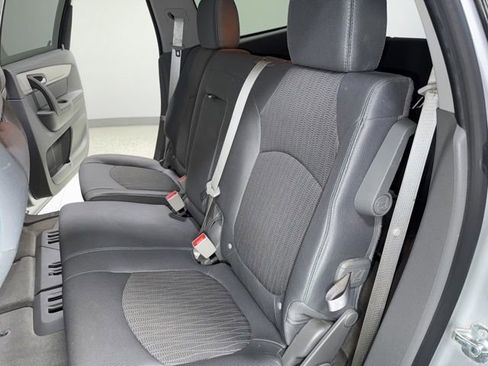 Used 2017 Chevrolet Traverse LS AWD/4WD image 25