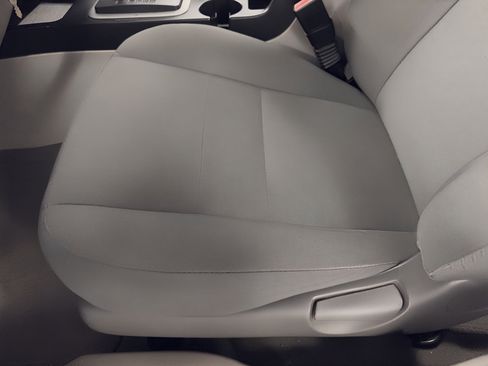 Used 2009 Ford Escape XLS image 16