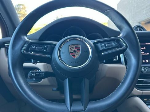 Used 2024 Porsche Macan w/ Premium Plus Package AWD/4WD image 29