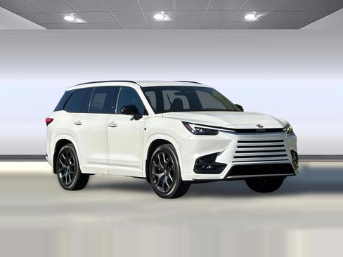 New 2026 Lexus TX 500h AWD image 6