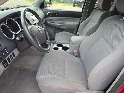 Used 2005 Toyota Tacoma 4x4 Access Cab image 10
