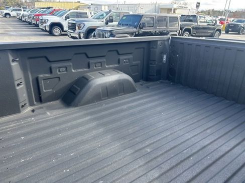 Used 2023 GMC Sierra 1500 Pro w/ Pro Value Package image 14