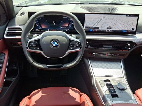 Certified 2025 BMW 330i xDrive Sedan w/ Convenience Package image 11